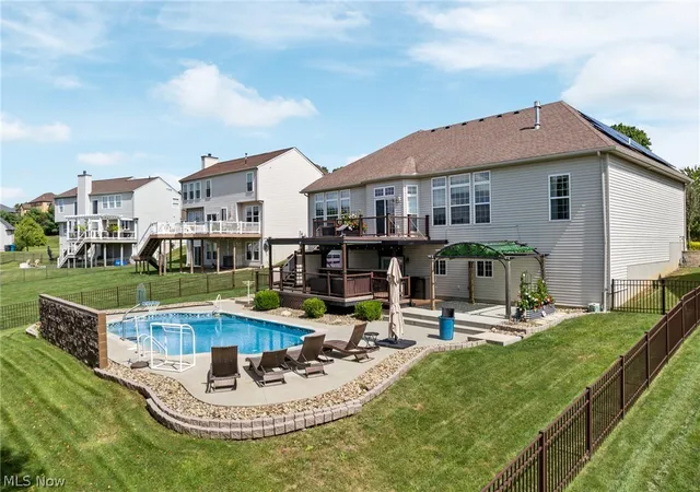 Photo 3 of Sale Pending at 3898 Kenway Blvd, Green, OH 44685 | MLS# 5244504 | Listing updated on 2026-09-18