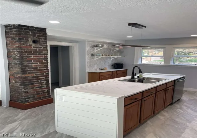 Photo 3 of Single family home for sale at 1273 Pondview Ave, Akron, OH 44305 | MLS# 5244596 | Listing updated on 2026-09-14