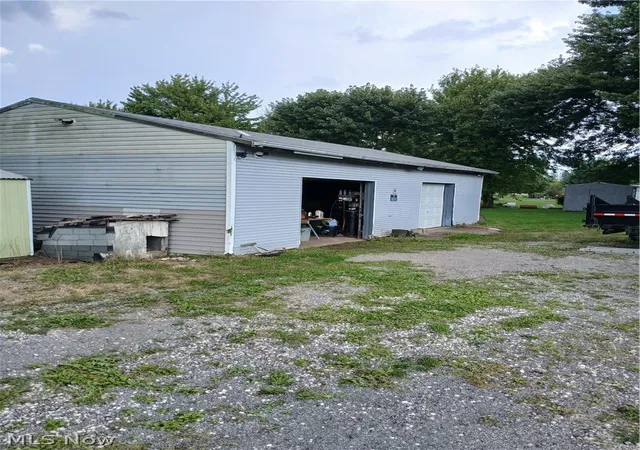 Photo 3 of Single family home for sale at 5376 N Park Ext Ave, Bristolville, OH 44402 | MLS# 5244183 | Listing updated on 2026-09-14