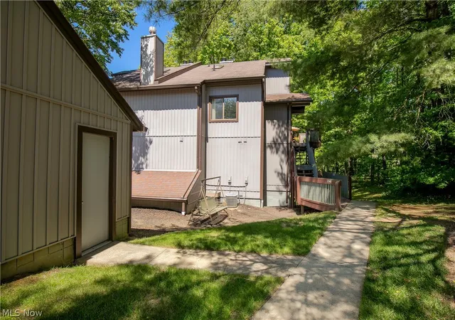 Photo 3 of Condo for sale at 2153 Pinebrook Trl, Cuyahoga Falls, OH 44223 | MLS# 5244712 | Listing updated on 2026-09-17
