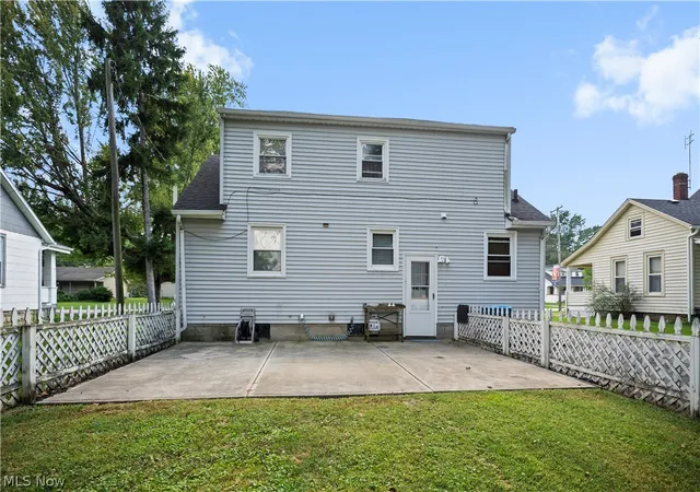Photo 3 of Single family home for sale at 154 E Main St, South Amherst, OH 44001 | MLS# 5244159 | Listing updated on 2026-10-03