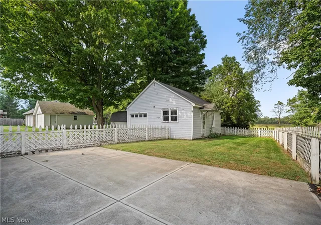Photo 4 of Single family home for sale at 154 E Main St, South Amherst, OH 44001 | MLS# 5244159 | Listing updated on 2026-10-03