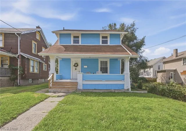 Single family home for sale at 329 Girard Ave NE, Canton, OH 44704 | MLS# 5244287