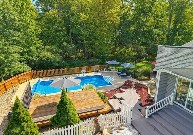 Photo 3 of Single family home for sale at 3855 Northview Dr, Stow, OH 44224 | MLS# 5243774 | Listing updated on 2026-09-14