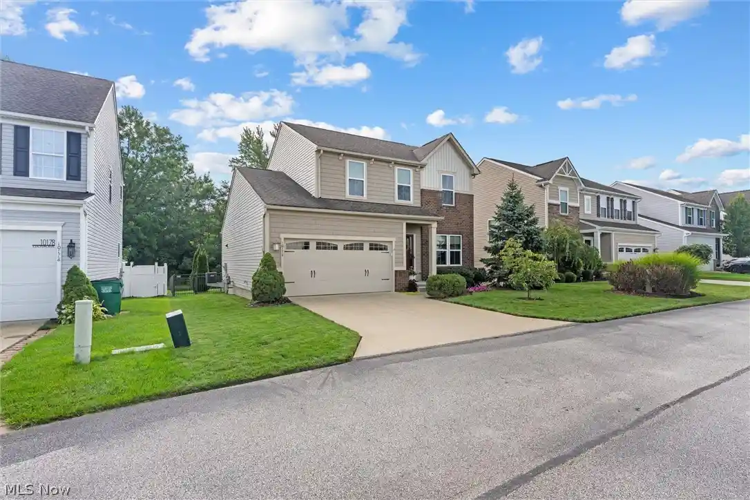 Listing Photo 2 - Condo for sale in 10174 Colton Ave located at 10174 Colton Ave, Concord Township, OH 44077 - Unit 10174 Colton Ave