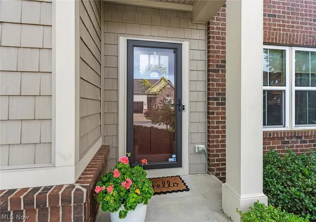 Listing Photo 4 - Condo for sale in building located at 10174 Colton Ave, Concord Township, OH 44077