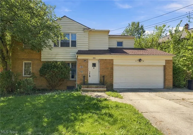 Photo 1 of Sale Pending at 3740 Washington Blvd, University Heights, OH 44118 | MLS# 5243261 | Listing updated on 2026-10-07