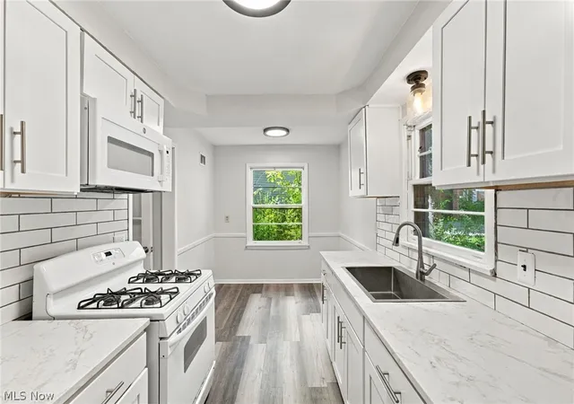 Photo 4 of Sale Pending at 3740 Washington Blvd, University Heights, OH 44118 | MLS# 5243261 | Listing updated on 2026-10-07