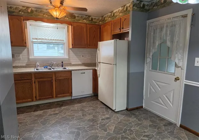 Photo 4 of Sale Pending at 158 Lincoln St, Amherst, OH 44001 | MLS# 5244788 | Listing updated on 2026-10-05