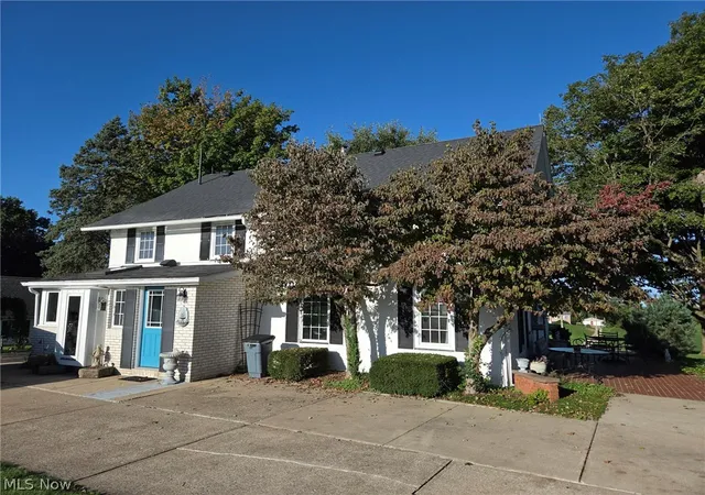 Photo 3 of Sale Pending at 4066 Maplegrove Ave, Louisville, OH 44641 | MLS# 5244816 | Listing updated on 2026-10-06