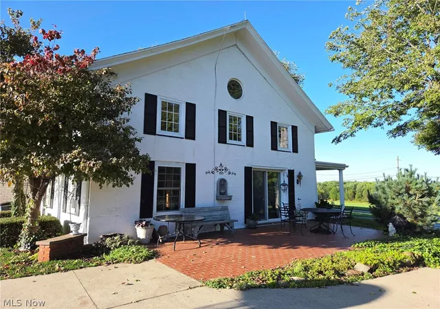 Photo 3 of Sale Pending at 4066 Maplegrove Ave, Louisville, OH 44641 | MLS# 5244816 | Listing updated on 2026-10-06