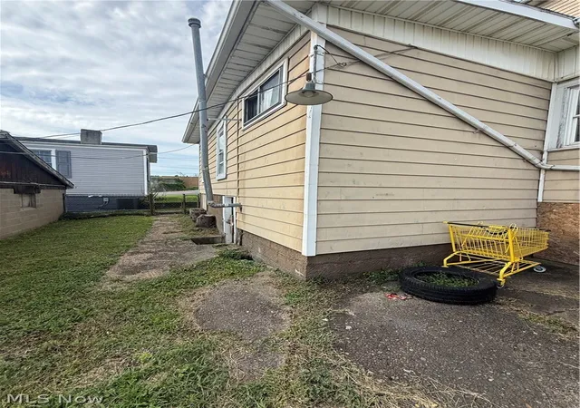 Listing Photo 3 - Condo for sale in building located at 3412 & 3414 Monroe St, Bellaire, OH 43906