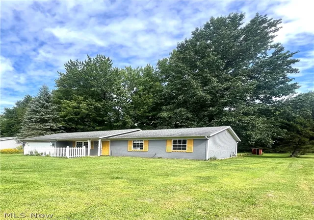 Photo 3 of Sale Pending at 1417 Bennett Rd, Madison, OH 44057 | MLS# 5244830 | Listing updated on 2026-09-23