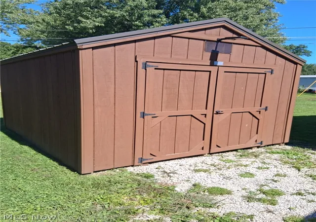 Photo 15 of Single family home for sale at 40 Silver Pond Dr, Apple Creek, OH 44606 | MLS# 5244809 | Listing updated on 2026-09-14