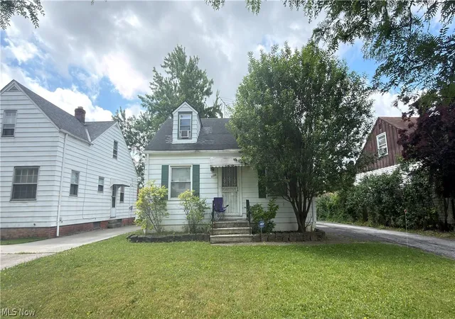 Photo 1 of Single family home for sale at 20706 Raymond St, Maple Heights, OH 44137 | MLS# 5244642 | Listing updated on 2026-09-14