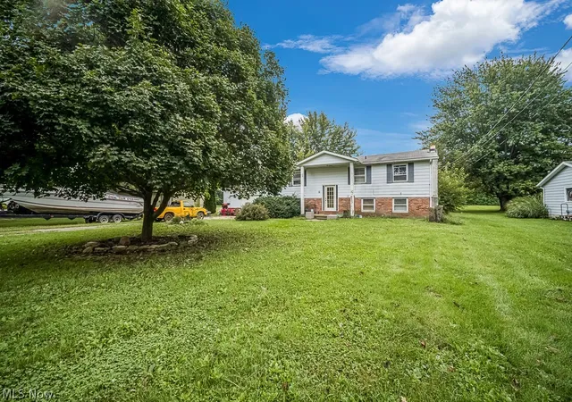 Photo 3 of Single family home for sale at 13902 Mason Rd, Vermilion, OH 44089 | MLS# 5242171 | Listing updated on 2026-09-14