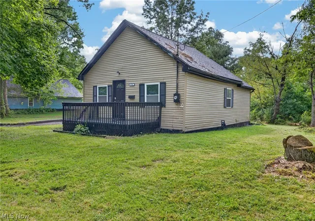 Photo 2 of Single family home for sale at 6741 Sumner Rd, Ravenna, OH 44266 | MLS# 5244878 | Listing updated on 2026-09-15