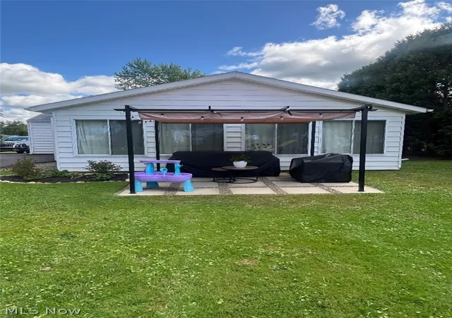 Photo 2 of Single family home for sale at 330 Cynthia Dr, Chardon, OH 44024 | MLS# 5244524 | Listing updated on 2026-10-05