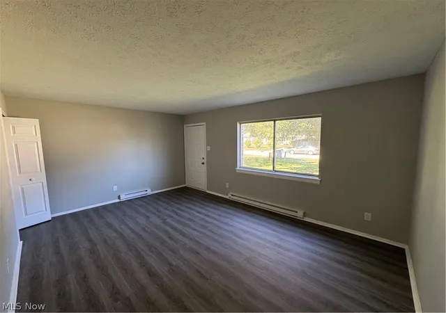 Listing Photo 3 - Condo for sale in building located at 1926 Hancock St, Lorain, OH 44052
