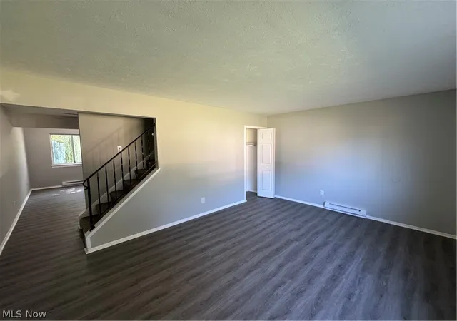 Listing Photo 4 - Condo for sale in building located at 1926 Hancock St, Lorain, OH 44052