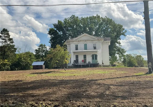 Single family home for sale at 910 Brownville Rd, Rome, OH 44085 | MLS# 5244599