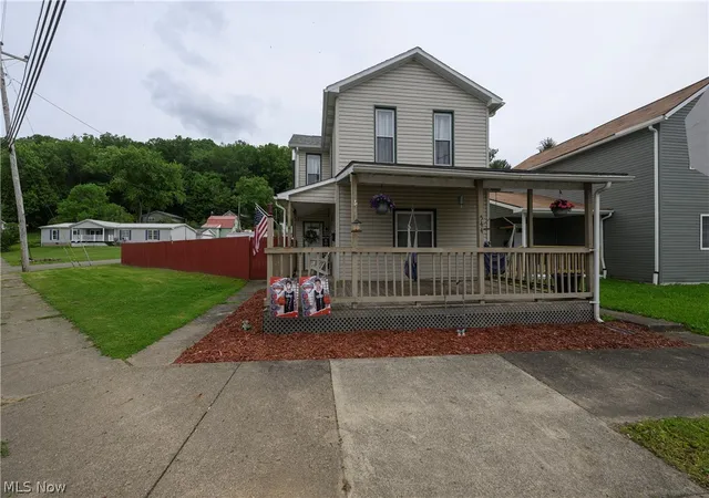 Photo 1 of Single family home for sale at 544 E High St, Uhrichsville, OH 44683 | MLS# 5244914 | Listing updated on 2026-09-20