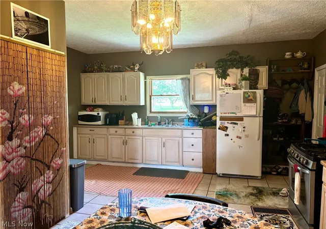 Photo 4 of House for sale at 6119 Youngstown Conneaut Rd, Kinsman, OH 44428 | MLS# 5244922 | Listing updated on 2026-09-15