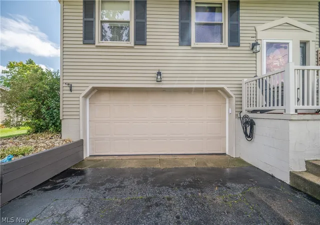 Photo 3 of Single family home for sale at 4585 Alderwood Dr, Canfield, OH 44406 | MLS# 5244753 | Listing updated on 2026-09-15