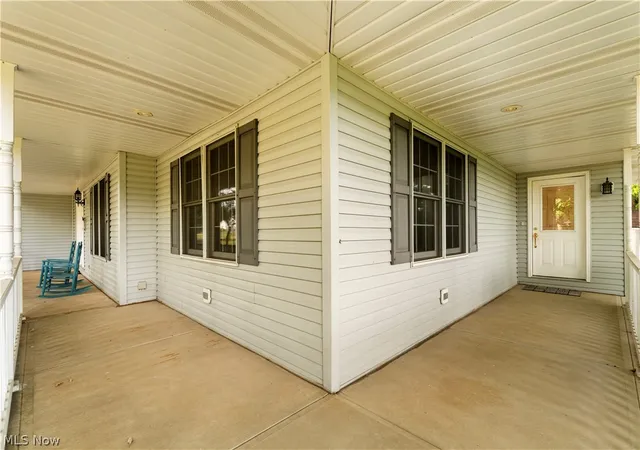 Photo 2 of Single family home for sale at 841 27th Street Ne, Massillon, OH 44646 | MLS# 5242908 | Listing updated on 2026-09-15