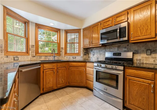 Photo 4 of Single family home for sale at 841 27th Street NE, Massillon, OH 44646 | MLS# 5242908 | Listing updated on 2026-09-15