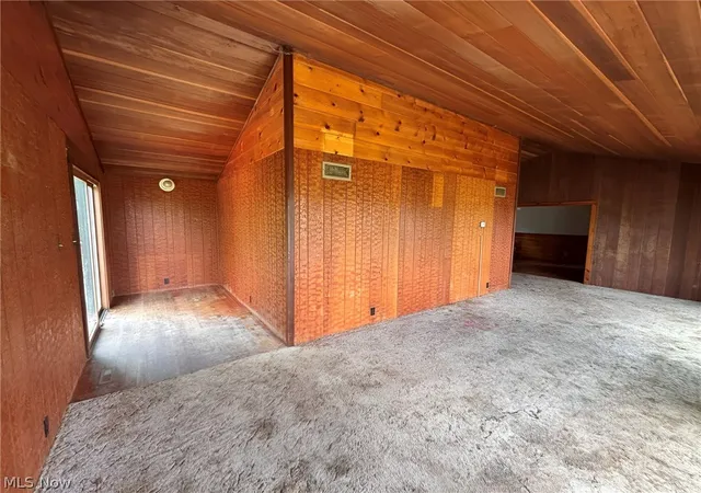 Photo 4 of Single family home for sale at 414 Whiteman Hl Rd, New Martinsville, WV 26155 | MLS# 5244964 | Listing updated on 2026-09-16