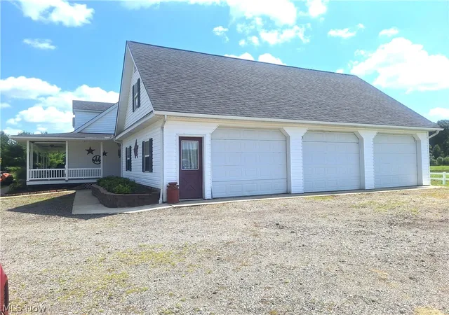 Photo 4 of Single family home for sale at 4656 Montgomery Rd, Orwell, OH 44076 | MLS# 5244975 | Listing updated on 2026-09-15