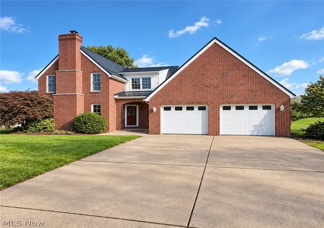 Single family home for sale at 65893 Mcgregor Hl Rd, Bellaire, OH 43906 | MLS# 5244845