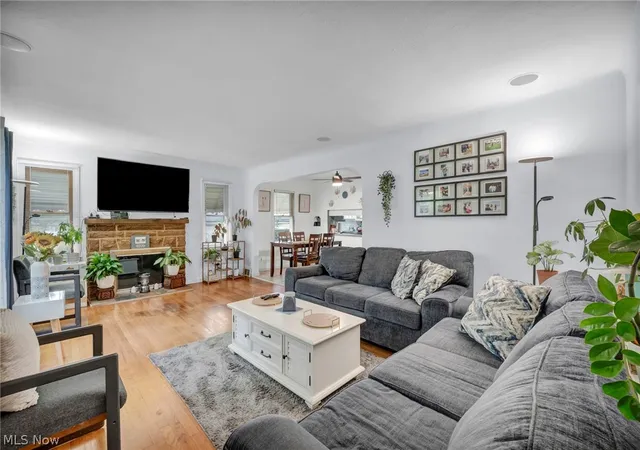 Photo 3 of Sale Pending at 755 W Glendale St, Bedford, OH 44146 | MLS# 5244061 | Listing updated on 2026-09-29