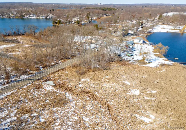 Land for sale at Vacant Carroll Lake Rd, CommerceCharterTownship_Oakland, MI 48390 | MLS# 20230018526 | Listing updated on 2026-09-07