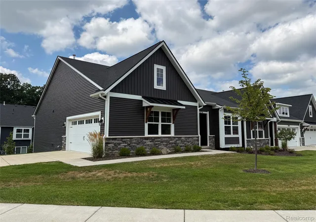 Photo 2 of Condo for sale at 1054 Camellia Cir #44, Howell, MI 48843 | MLS# 20230101598 | Listing updated on 2026-09-04