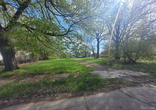 Photo 1 of Land for sale at 3432 Beals St, Detroit, MI 48214 | MLS# 20240026515 | Listing updated on 2026-09-04
