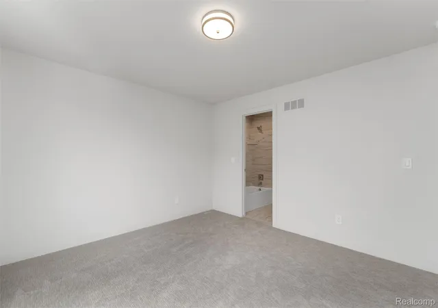Photo 1 of Condo for sale at 39 South Trl Ct, Troy, MI 48083 | MLS# 20251034876 | Listing updated on 2026-10-29