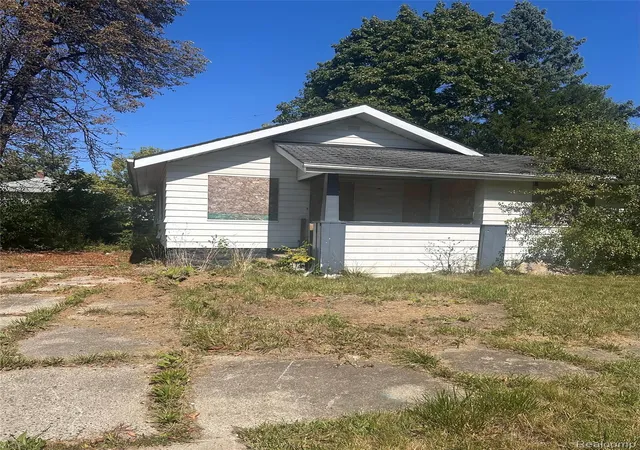 Photo 1 of Single family home for sale at 2410 Sloan St, Flint, MI 48504 | MLS# 20251046079 | Listing updated on 2026-09-10