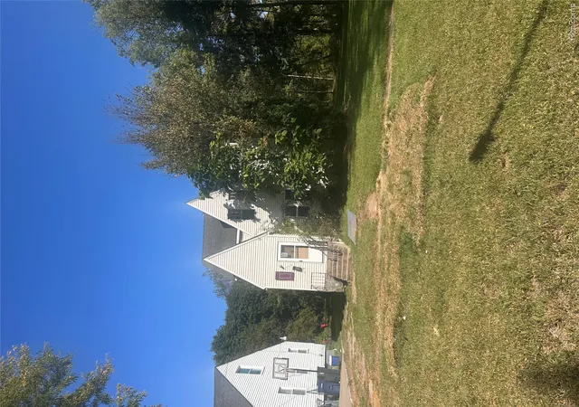 Photo 2 of Single family home for sale at 2718 N Chevrolet Ave, Flint, MI 48504 | MLS# 20251046263 | Listing updated on 2026-09-10