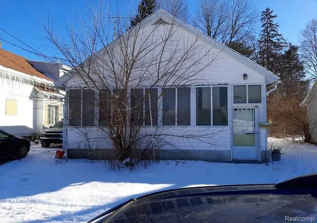 Photo 1 of Single family home for sale at 2506 Arlington Ave, Flint, MI 48506 | MLS# 20251046371 | Listing updated on 2026-09-10