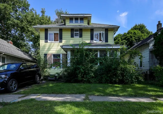 Photo 2 of Single family home for sale at 1805 Bennett Ave, Flint, MI 48506 | MLS# 20251046378 | Listing updated on 2026-09-10
