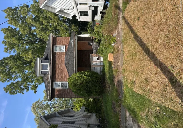 Photo 1 of Single family home for sale at 1529 Broadway Blvd, Flint, MI 48506 | MLS# 20251046507 | Listing updated on 2026-09-10