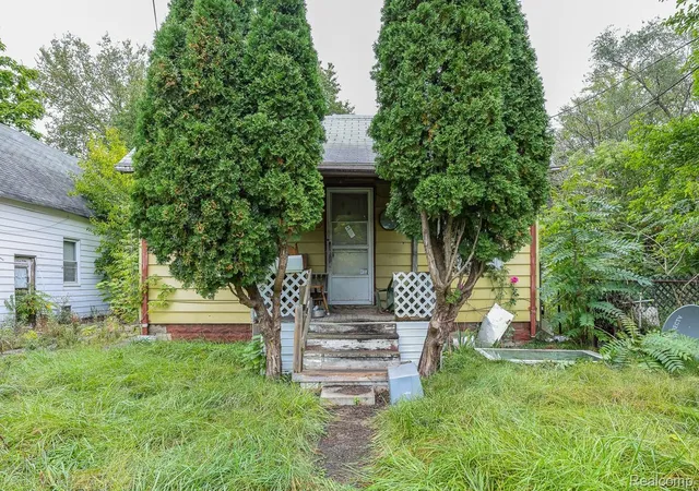 Photo 1 of Single family home for sale at 1445 Maryland Ave, Flint, MI 48506 | MLS# 20251046560 | Listing updated on 2026-09-10