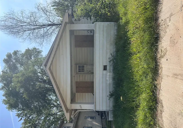 Photo 1 of Single family home for sale at 1518 Leith St, Flint, MI 48506 | MLS# 20251046629 | Listing updated on 2026-09-10