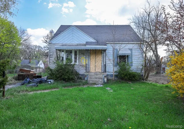 Photo 1 of Single family home for sale at 3422 Race St, Flint, MI 48504 | MLS# 20251055722 | Listing updated on 2026-09-10