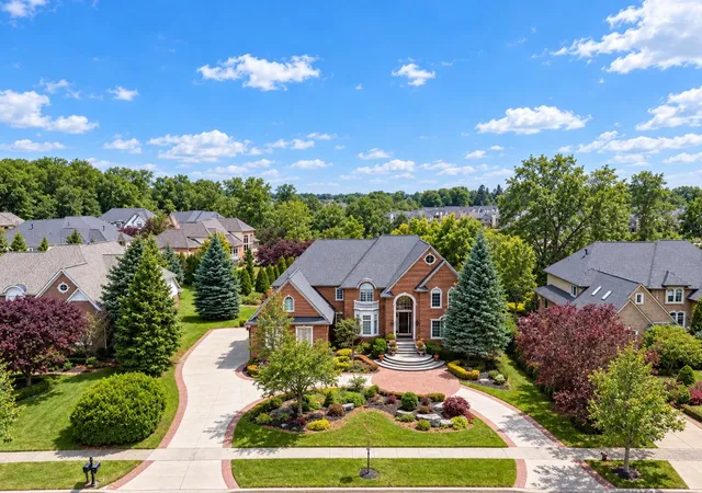 Photo 1 of Mansion for sale at 5520 Whitehall Blvd, Oakland Township, MI 48306 | MLS# 81025059954 | Listing updated on 2026-09-17