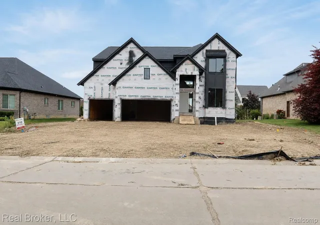 Photo 2 of Single family home for sale at 35704 Addison Dr, New Baltimore, MI 48047 | MLS# 20251060349 | Listing updated on 2026-10-10