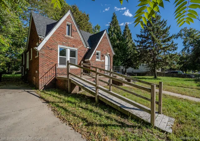 Photo 2 of Single family home for sale at 17892 Bradford St, Detroit, MI 48205 | MLS# 20261010324 | Listing updated on 2026-10-20