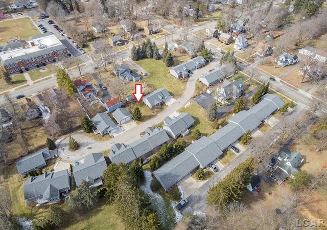 Photo 3 of Condo for sale at 967a W Maumee St, Adrian, MI 49221 | MLS# 56050200674 | Listing updated on 2026-09-06